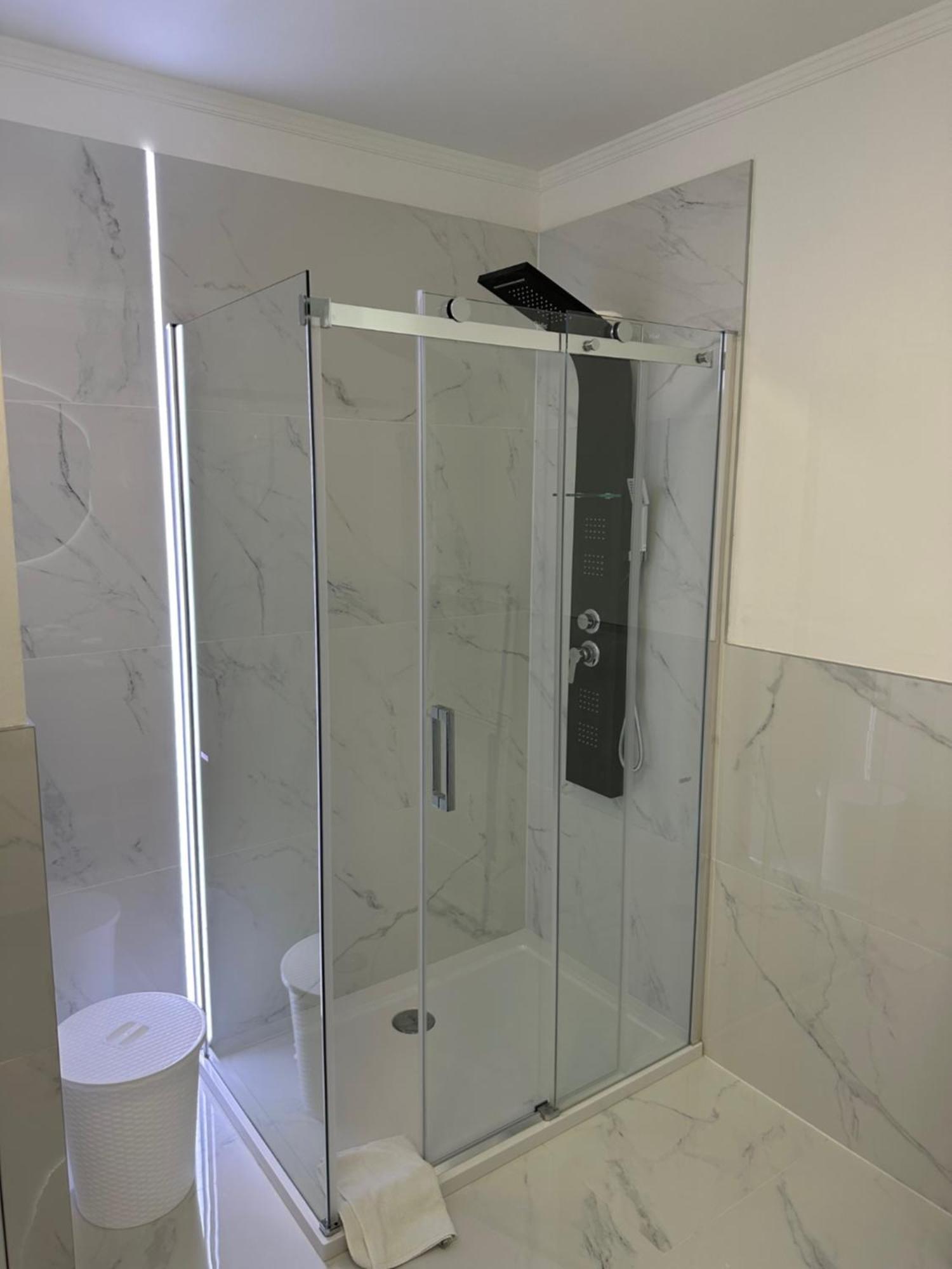Hotel Forras Komarom Ngoại thất bức ảnh
