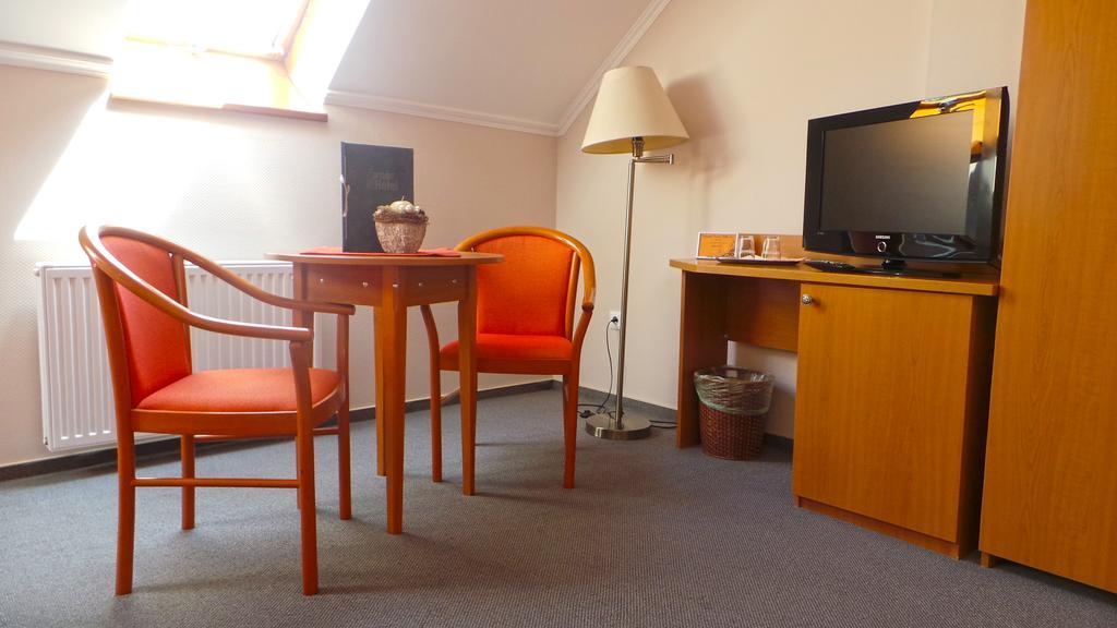 Hotel Forras Komarom Ngoại thất bức ảnh