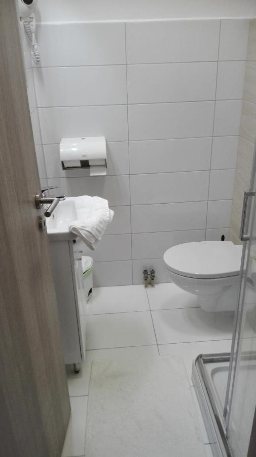 Hotel Forras Komarom Ngoại thất bức ảnh